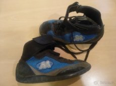 Motokarova obuv vel. 30