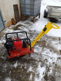 Vibrační deska Dynapac LG 160