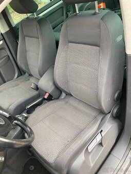 Sedačky Vw Touran 1T1