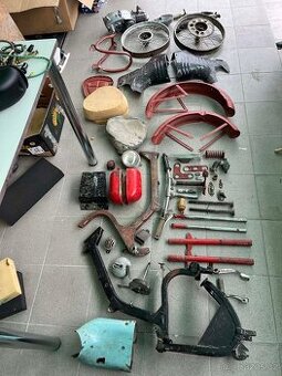 Jawa 50 550 pařez - rozebraný