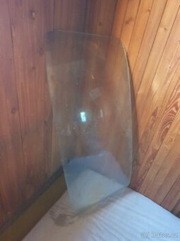 Čelní sklo Renault 8