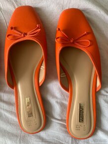 Dámské pantofle, vel.41-42 (stélka 28cm)