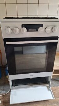 Plynový sporák s troubou MORA