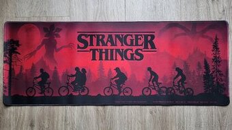 Stranger Things herní podložka