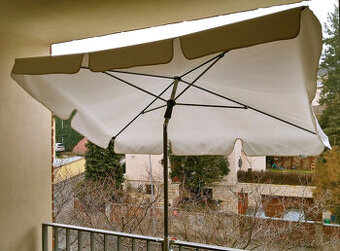 DOPLER slunečník na balkon. Rozměr 180x120 cm Vč. držáku