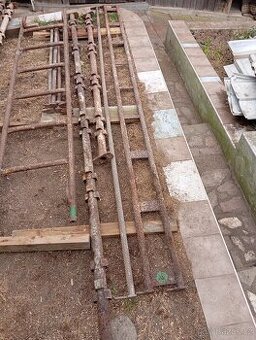 Části haki lešení