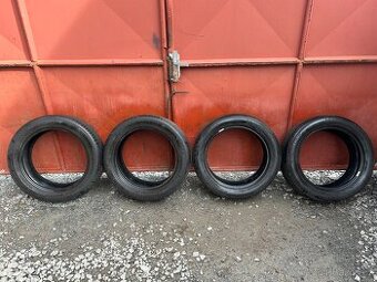Prodám gumy 215/55/18