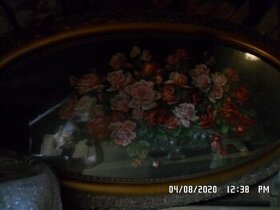 Starý obraz s růžemi
