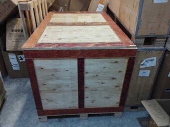 Prodám dřevěný kufr/box 150x96x94