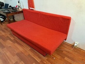 Prodám rozkládací Gauč / postel červený