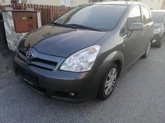 Toyota corrola verso 2,2D4D