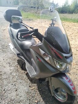 Suzuki burgman 400