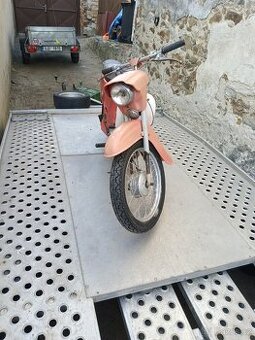 Jawa 50 pionýr tp mám ale propadlo v depozitu