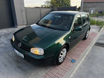 Volkswagen Golf IV 1.6i 77Kw - Klima