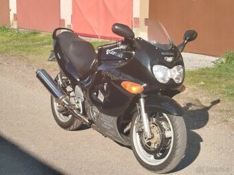 Suzuki Gsx 750F Nová STK 2029