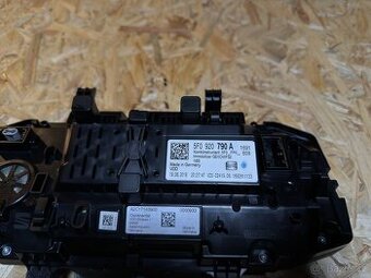 5F0920790A Virtuální Cockpit Seat Leon / Ateca