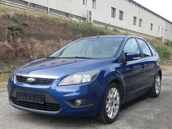 Ford Focus 1.6 16V 74kW klima 120000km 1.Majitel
