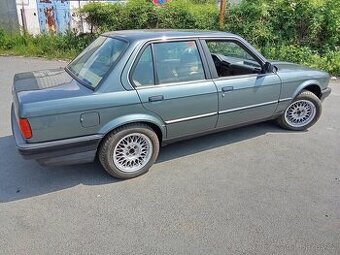 BMW E-30