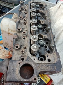 CATERPILLAR - PERKINS ...hlava - 1