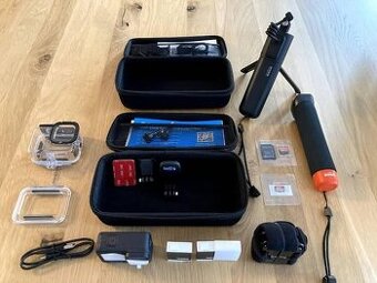 GoPro Hero 11 nová + Volta grip, pouzdra, příslušenství