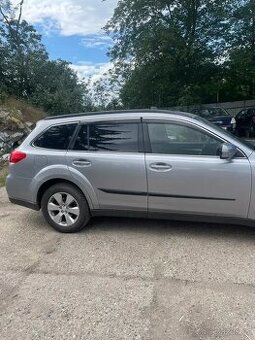 Subaru Outback 2011