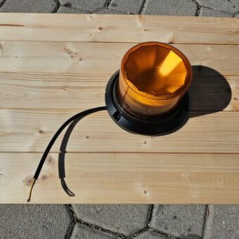 nový led maják 12-24V