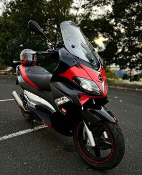 APRILIA SR 300 MAX