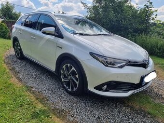Toyota Auris Touring Sport 1,8 hybrid