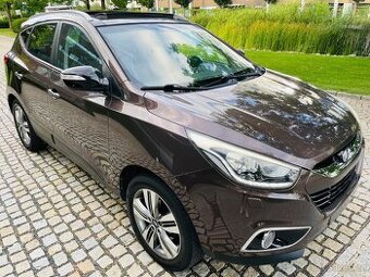 Hyundai ix35 2.0i 122KW MANUÁL KAMERA TAŽNÉ SERVISKA