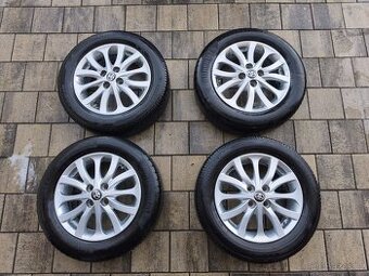 Pneu 175/65 R15 2x Continental a 2x Bridgestone.