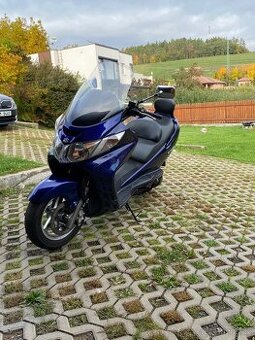 Suzuki burgman 400