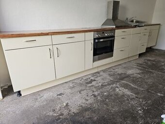 Kompletní kuchyně NOBILIA SAHARA vč. spotřebičů