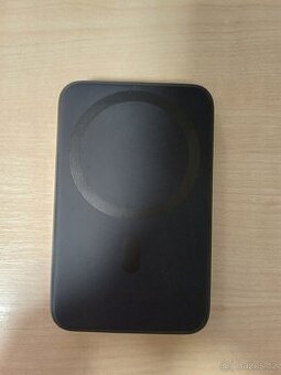 Powerbank Epico Mag+ 7 000mAh, stojánek + kabel USB-C/USB-A