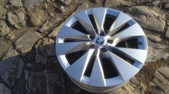 prodám NOVÁ ORIGINÁL al kola 19 5x112 na ŠKODA