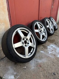 Original OZ Racing 5x114,3 R18