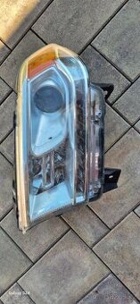 Prodám na Dodge Durango LP světlo poškozené