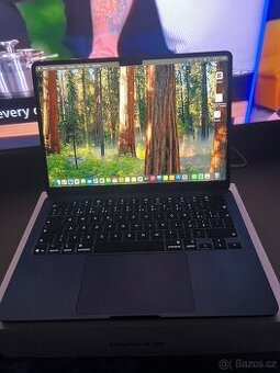 MacBook Air 13" M4 CZ 2025 Temně inkoustový
