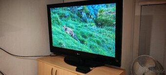 LG 42PQ6000 plasma TV
