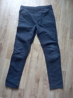 Plátěné kalhoty 146