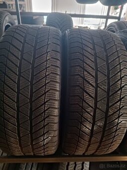 225/40r18 zimní pneu