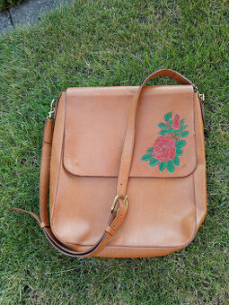 Prodám koženou ručně šitou tašku - SPĚCHÁ - 1