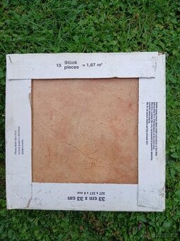 Prodám nepoužitou dlažbu 33 x 33 cm