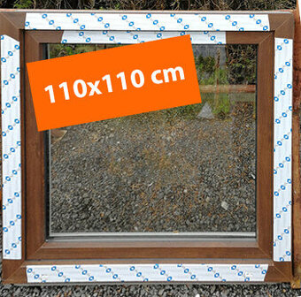 110x110 OKNO ořech