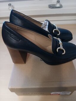 Nové jarní boty, 40