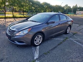 Hyundai Sonata 2.4 GDI Automat, nová STK málo km