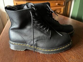 Dr.Martens