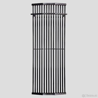 Trubkové otopné těleso černé