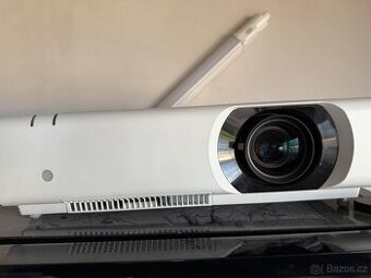 Sony projektor VPL -cw255