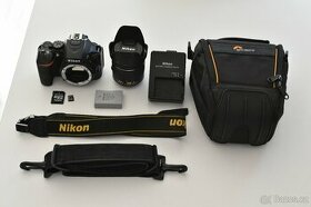 Zrcadlovka Nikon D5500, objektiv 18-55 a příslušenství
