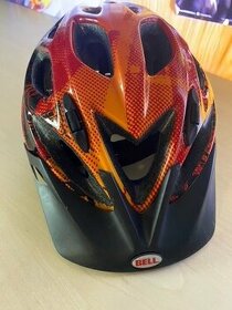 cyklistická helma značky Bell - 1